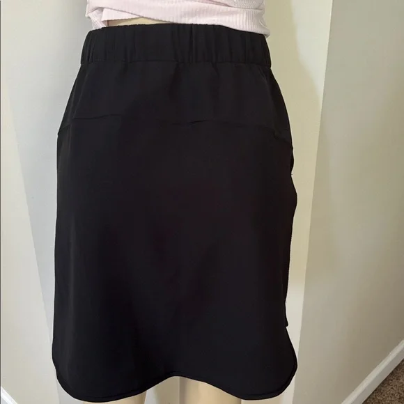 Lululemon On the Fly Skirt size 8 - Picture 5 of 7